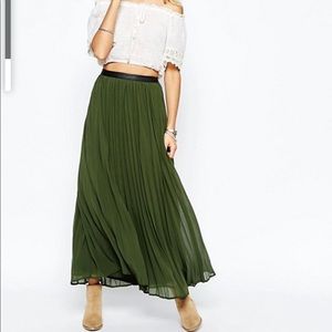 Abercrombie Olive Green Pleated Maxi Skirt